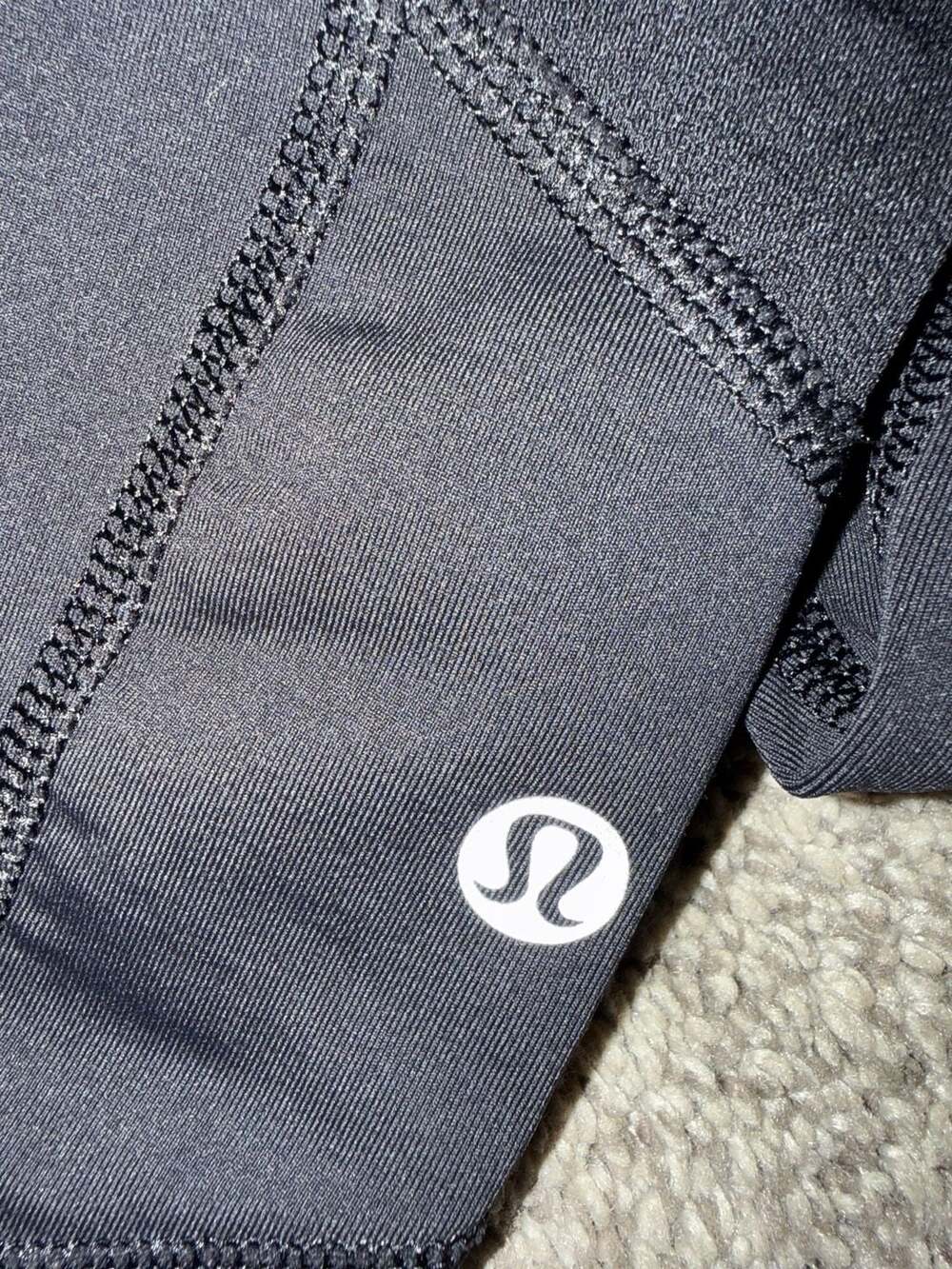 Lululemon Pace Rival Mid-Rise Crop Leggings with Side Pockets, Black, Size 4 - Picture 7 of 7